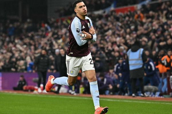  عملکرد درخشان مورگان راجرز در دیدار برابر منچستریونایتد