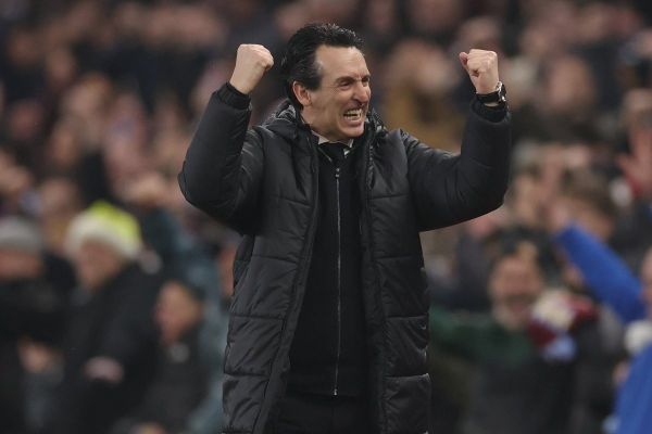  آمار عالی شیرهای بیرمنگام؛ به احترام امری ایستاده دست بزنید