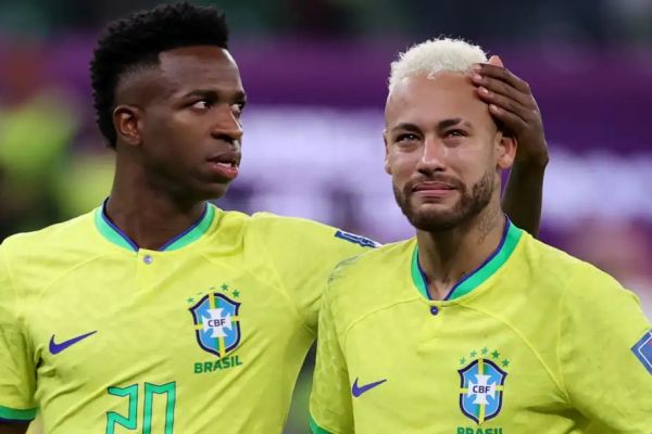  توصیه ساندرو به وینیسیوس  راه نیمار را نرو