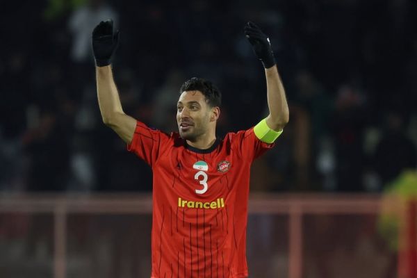  محبوبیت روزافزون کاپیتان در تبریز؛ شجاع هشتمین گل آسیایی را زد