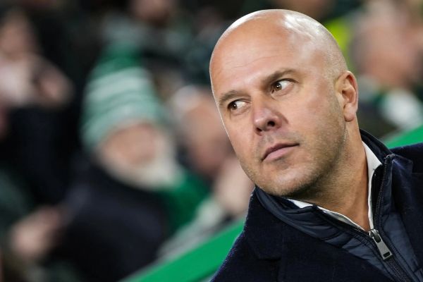  اسطوره آرسنال  لیورپول هنوز از کورس قهرمانی خارج نشده است