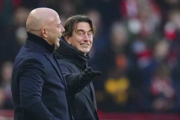  سرمربی تاتنهام جواب اسلات را داد  با نظرت مخالفم