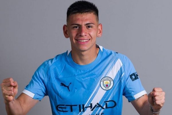  غیررسمی؛ پدیده آرژانتینی منچسترسیتی به خیرونا پیوست