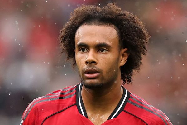  ادامه بلاتکلیفی ستاره ناکام و جدایی‌طلب منچستریونایتد