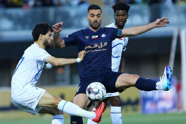  پوستر کنایه‌آمیز گل‌گهر؛ بالاخره کجا با استقلال بازی می‌کنیم