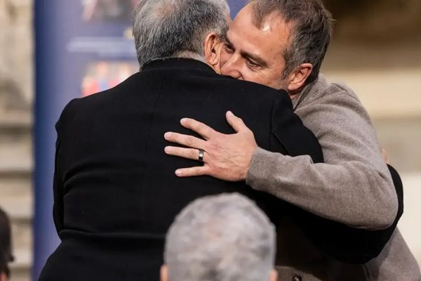  گره‌خوردن آینده فلیک در بارسلونا به ادامه ریاست لاپورتا