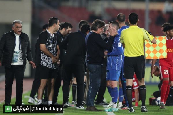  عکس نوشت  آسانی، اسلحه ساپینتو در هر سه جام