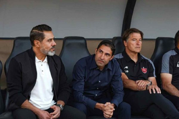  گلایه هاشمیان از پیشکسوتان پرسپولیس  الان خوشحال هستید