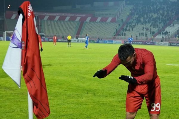  تعظیم حسین‌زاده؛ آقای گل به این پیراهن می‌بالد  عکس