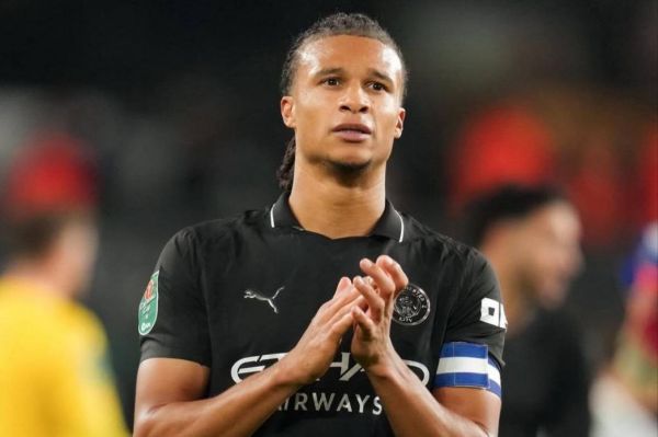  گزینه مطمئن برای دفاع بارسلونا؛ ستاره هلندی در رادار دکو و فلیک