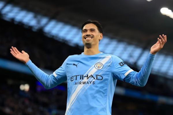  هافبک منچسترسیتی  لطفاً مرا با دی‌بروینه مقایسه نکنید