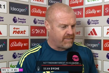  سرمربی ناتینگهام  داوران به نفع منچسترسیتی سوت زدند