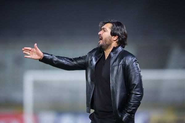  دقیقی  کسری طاهری را داشتیم الان در نیمه بالای جدول بودیم