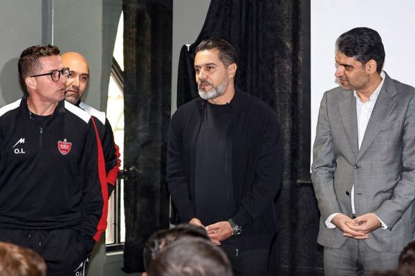 جلسه بینتیجه اوسمار با مدیرعامل پرسپولیس