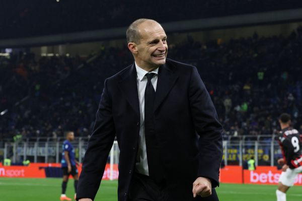 آلگری برای قهرمانی 40 امتیاز دیگر میخواهیم