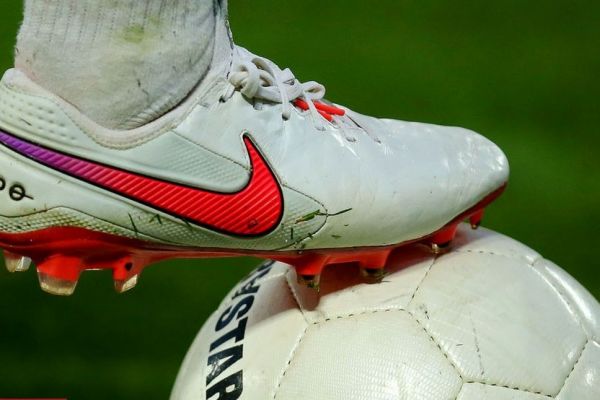  تساوی صنعت نفت و نیروی زمینی در آبادان