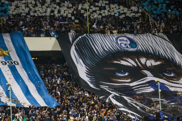 استقلال، تماشاگر ویژه تقویت رقبا در پنجره زمستانی