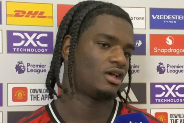  مدافع منچستریونایتد  آموریم یک سرمربی فوق‌العاده است