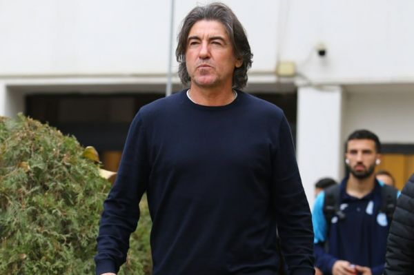 هیچ گزینه ایرانی و خارجی روی میز استقلال نیست