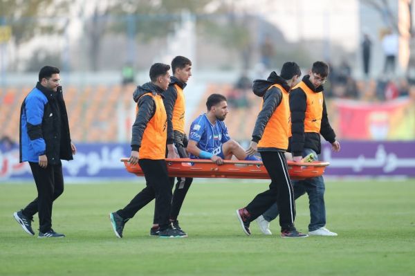  ضرری که مدافع فولاد به استقلال زد؛ بازگشت احمدی شاید مقابل تراکتور