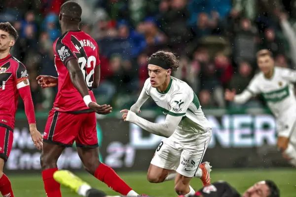 بازیکن بارسلونا مورد عمل جراحی قرار گرفت