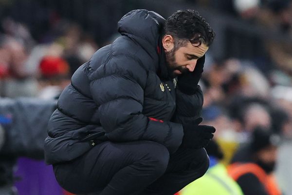  حمله کارشناسان به آموریم  تاکتیک‌های او فاجعه است