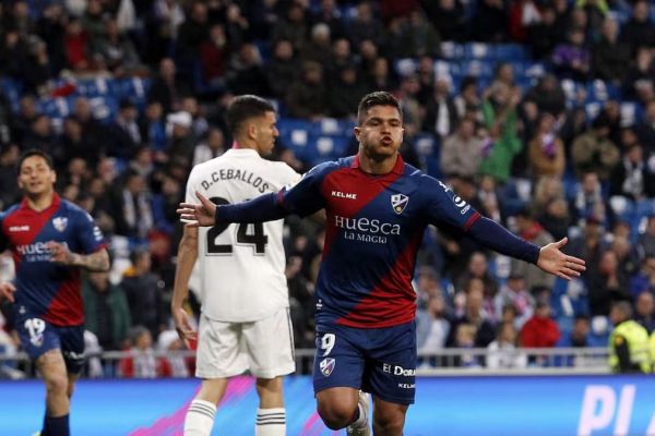  وقتی دو مهاجم کنونی بتیس تیم زیدان را غافلگیر کردند