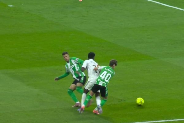  ادعای کارشناس اسپانیایی  روی وینیسیوس پنالتی شد