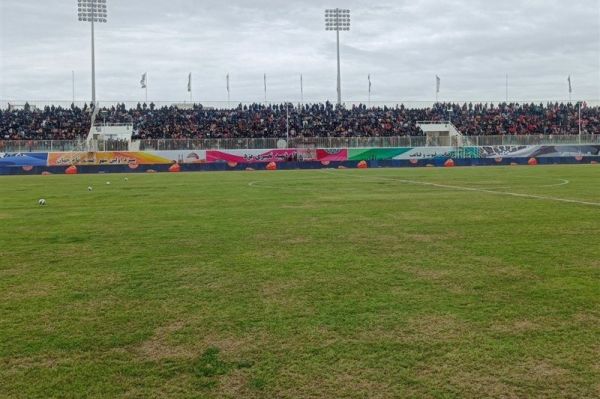 واکنش چادرملو به میزبانی استقلال در یزد یک خارجی در نزدیکی تیم اخباری