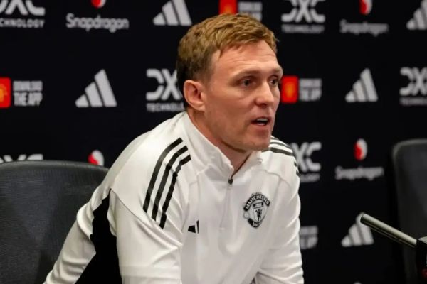 فلچر سیستم منچستریونایتد در بازی مقابل برنلی هنوز نمیدانم