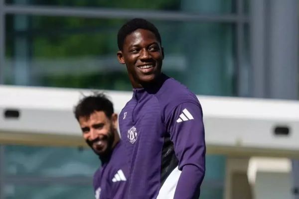 بازگشت ستاره طرد شده منچستریونایتد همزمان با اخراج آموریم