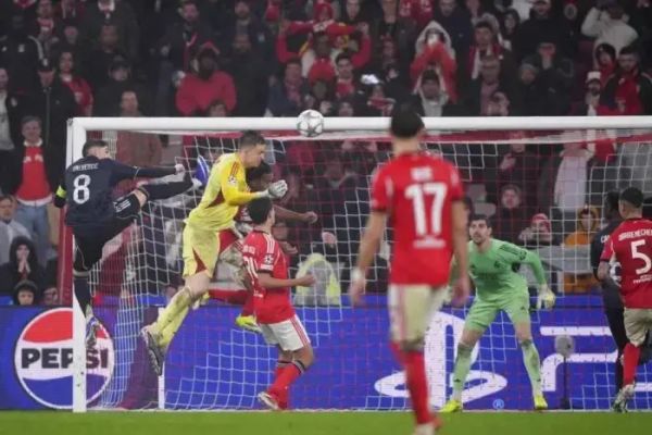  گل لحظه آخری بنفیکا یک برنامه تلویزیونی را قطع کرد