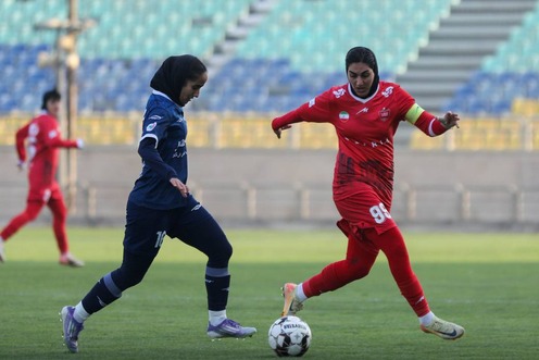 شکست پرسپولیس مقابل صدرنشین لیگ