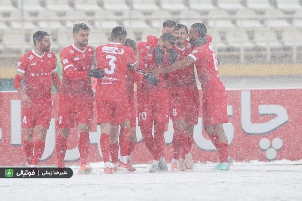 خط دفاع 215 میلیاردی پرسپولیس؛ فاصله زیاد از شعار تا عمل