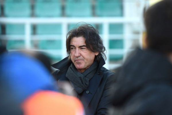 ساپینتو به بازیکنان استقلال چطور بازی مهم با پیکان را از دست دادید