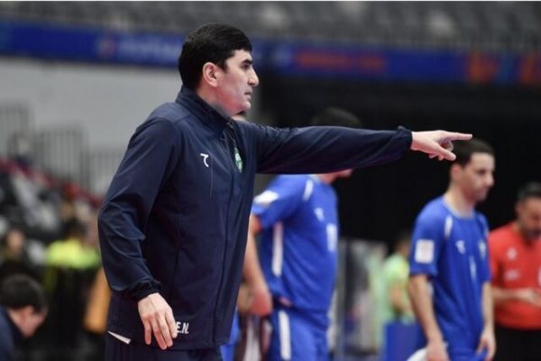  سرمربی فوتسال ازبکستان  ایران همیشه مدعی است