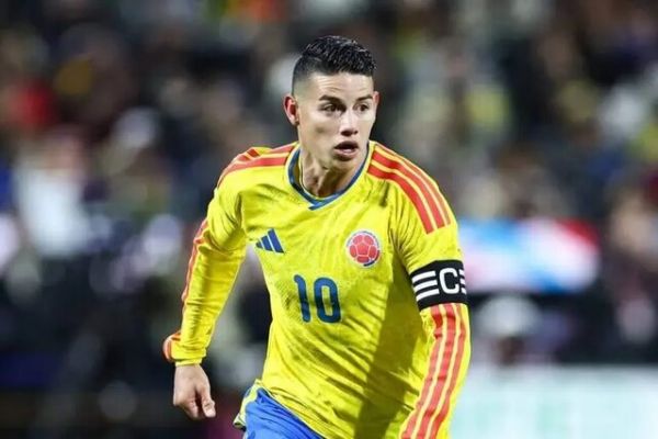  گزینه مورد نظر استقلال در راه آمریکا