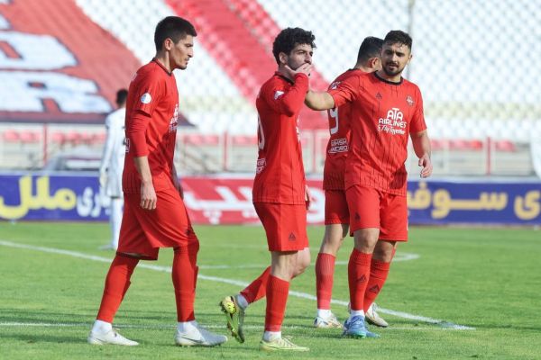  هاشم‌نژاد در برابر سپاهان؛ ۲۰ از ۲۰