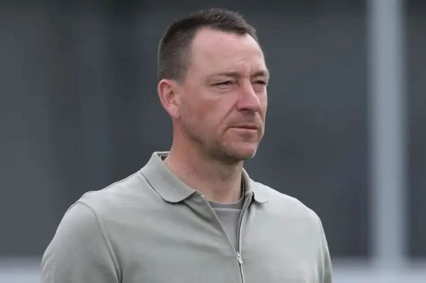  تری  این اسطوره می‌تواند سرمربی چلسی یا آرسنال شود