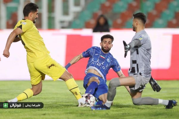  گزارش تصویری  دیدار تیمهای استقلال و شمس آذر  بخش دوم