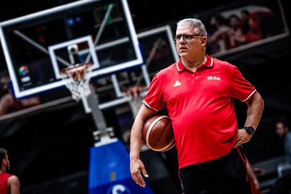  ورود سرمربی یونانی تیم ‌ملی بسکتبال به ایران