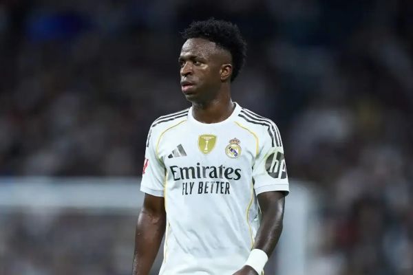  مدیرفنی فلامینگو  درهای این باشگاه برای وینیسیوس باز است