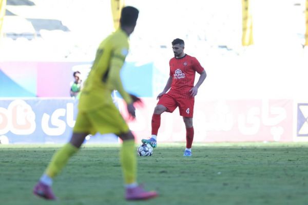  سوتی بزرگ؛ دیوار صرب تراکتور فروپاشید