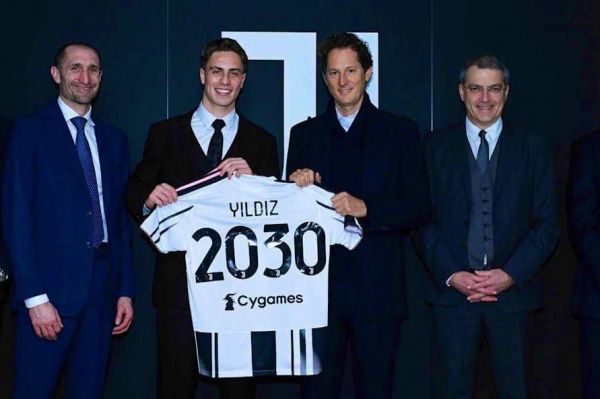  رسمی؛ قرارداد ستاره ترکیه‌ای یوونتوس تمدید شد
