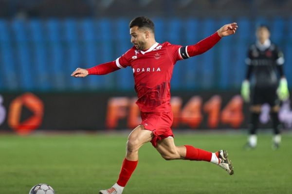  پشت پرده تعویض دو هافبک پرسپولیس مقابل ملوان