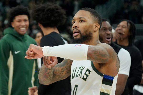 خوشحالیهای جنجالی NBA؛ از نایتنایت تا سایلنسرِ جیمز!