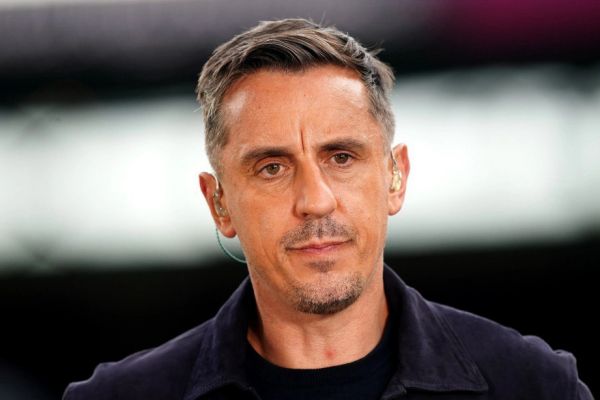  انتقاد تند گری نویل از داور ویدیویی  شادی فوتبال را از بین برد