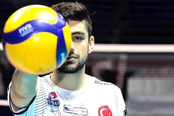  شب درخشان بردیا سعادت مقابل انگاپت