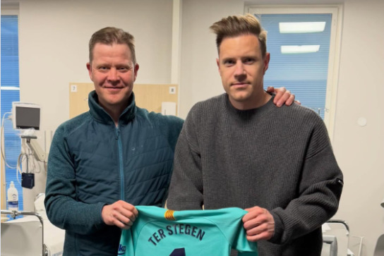  پزشک معروف، کاپیتان سابق بارسلونا را جراحی کرد