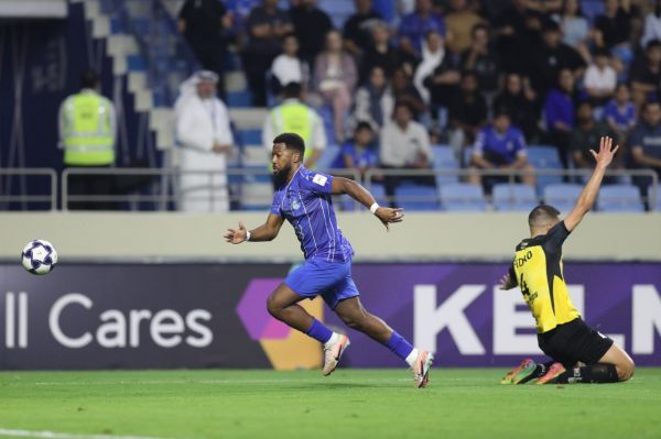  نازون، مهاجمی که عصای دست حریف استقلال شد